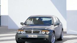 BMW Seria 7 E65 2002 - widok z przodu