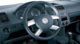 Volkswagen Polo 2002 - kokpit