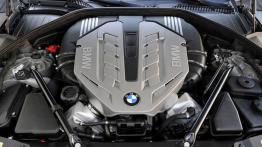 BMW Seria 7 L  F02 - wycieraczki