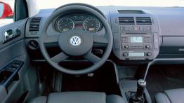Volkswagen Polo 2002 - kokpit
