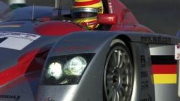 Audi Le Mans 2002 - lewy przedni reflektor - włączony