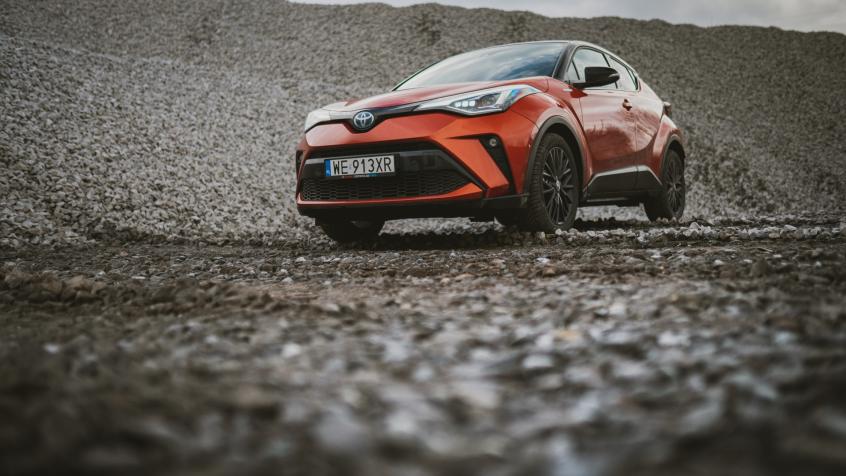 Toyota C-HR I Crossover Facelifting 1.2 Turbo 116KM 85kW 2019-2023