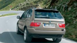 BMW X5 2004 - widok z tyłu