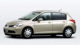 Nissan Tiida 2004 - lewy bok