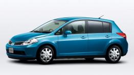 Nissan Tiida 2004 - lewy bok