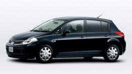 Nissan Tiida 2004 - lewy bok
