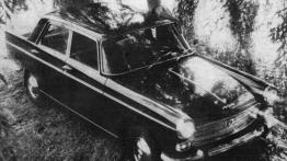 Peugeot 404 - góra - inne ujęcie