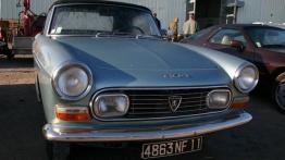Peugeot 404 - widok z przodu