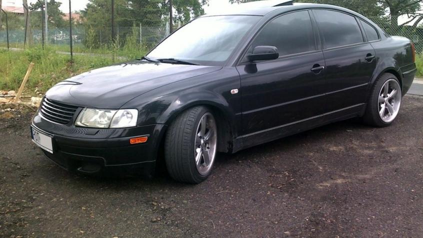 Volkswagen Passat B5 Sedan 2.8 30V 4 Motion 193KM 142kW 1996-2005