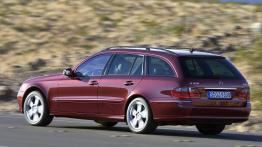 Mercedes Klasa E W211 Sedan W211 2.6 V6 (240) 177KM 130kW 2002-2005