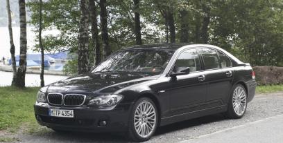 BMW Seria 7 E65 Sedan 735 i 272KM 200kW 2001-2005