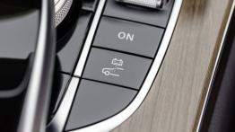 Mercedes klasy C 350 Plug-In Hybrid kombi (S 205) - przyciski na tunelu środkowym