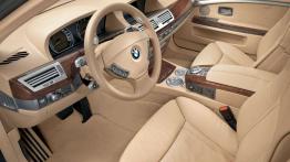 BMW Seria 7 E65 2005 - pełny panel przedni
