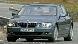 BMW Seria 7 E65 2005 - widok z przodu