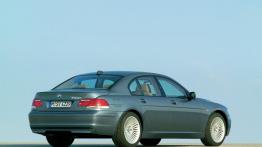BMW Seria 7 E65 2005 - widok z tyłu