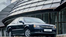 Chevrolet Evanda 2.0 i 16V 131KM 96kW 2004-2006