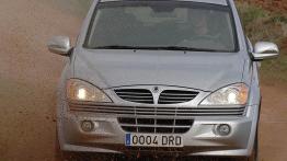 Ssangyong Kyron 2006 - widok z przodu