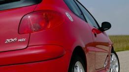 Peugeot 206 - prawy tylny reflektor - wyłączony