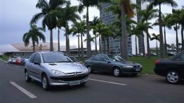 Peugeot 206 - widok z przodu