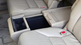 Honda Odyssey Touring 2006 - podłokietnik tylny