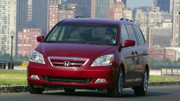 Honda Odyssey Touring 2006 - widok z przodu