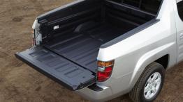 Honda Ridgeline 2006 - bagażnik