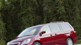 Honda Odyssey Touring 2006 - lewy bok