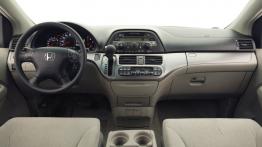 Honda Odyssey Touring 2006 - pełny panel przedni