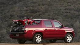 Honda Ridgeline 2006 - prawy bok