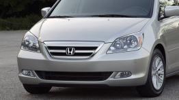 Honda Odyssey Touring 2006 - widok z przodu