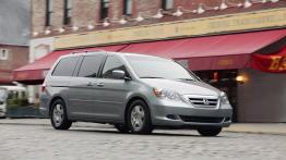 Honda Odyssey Touring 2006 - prawy bok