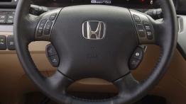 Honda Odyssey Touring 2006 - sterowanie w kierownicy
