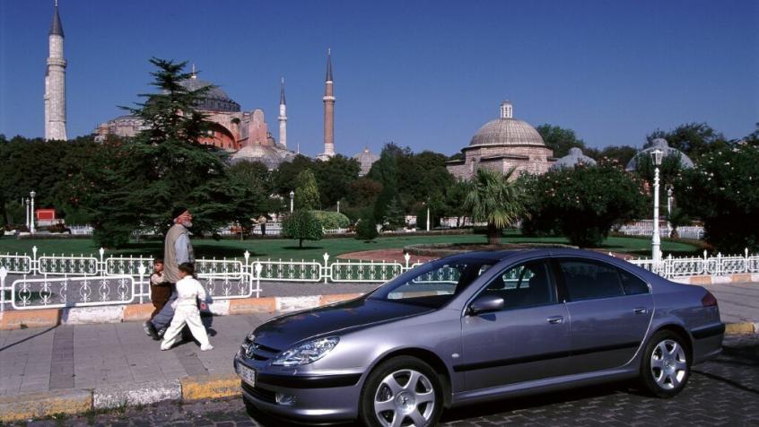 Peugeot 607