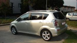 Toyota Corolla Verso E120 2.2 D-4D 136KM 100kW 2004-2007