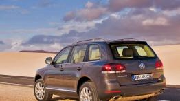 Volkswagen Touareg 2007 - widok z tyłu