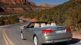 BMW Seria 3 E93 2007 - widok z tyłu