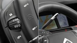 Citroen C4 Grand Picasso 2007 - sterowanie w kierownicy