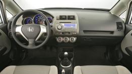 Honda Fit 2007 - pełny panel przedni