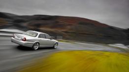 Jaguar XJ 2007 - widok z tyłu