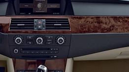 BMW Seria 5 E60 2007 - panel sterowania wentylacją i nawiewem