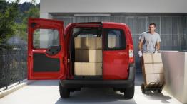 Citroen Nemo 2007 - tył - bagażnik otwarty