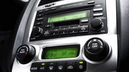 Kia Sportage 2007 - konsola środkowa