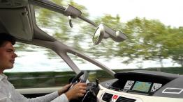 Citroen C4 Grand Picasso 2007 - widok ogólny wnętrza z przodu