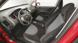 Honda Fit Sport 2007 - widok ogólny wnętrza z przodu