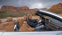 BMW Seria 3 E93 2007 - widok ogólny wnętrza