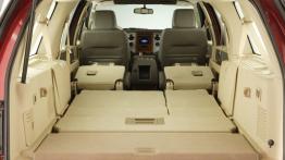 Ford Expedition 2007 - tylna kanapa złożona, widok z bagażnika