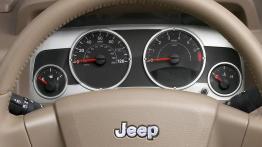 Jeep Compass 2007 - deska rozdzielcza