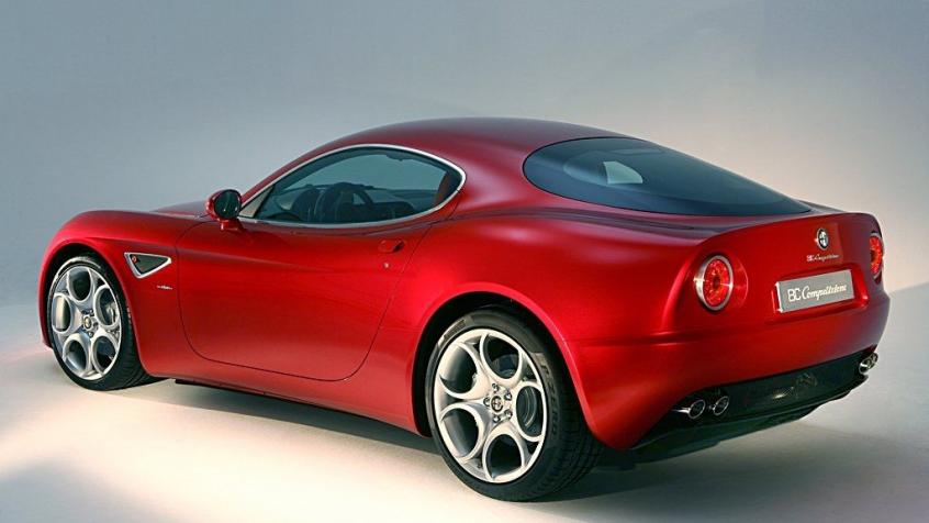 Alfa Romeo 8C Competizione 4.7 V8 450KM 331kW od 2008