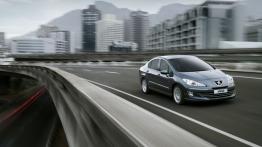 Peugeot 408 - widok z przodu