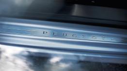 Peugeot 208 - listwa progowa